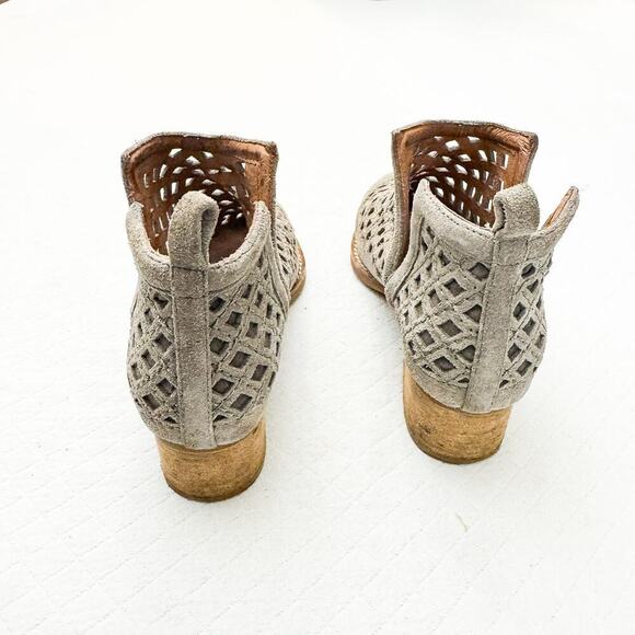 Jeffrey Campbell Beige Gray Taggart Open Weave Ankle Booties Size 6 - Picture 6 of 6